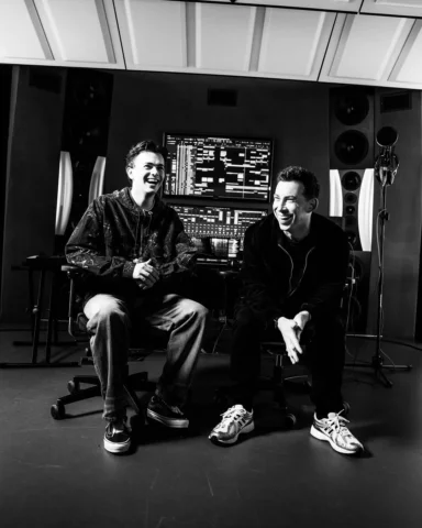 'Zonder Jou' by @hardwell & @flemming 🔥 Have you checked it out already? 👀