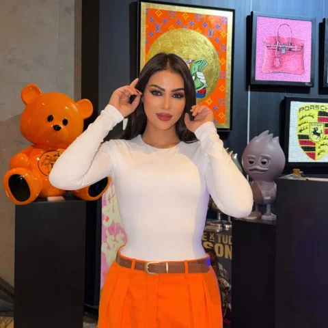 🧡 

#dubai #mood #orange #love #ibtissamtiskat