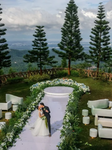 Just Married 🥹💜♾️ @iamr2alonte 

Mas lalo naming nararamdaman kung gaano kami 