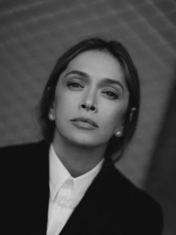 Cinematic.

More than just a photoshoot.
Thank you @stupakova_photography for th