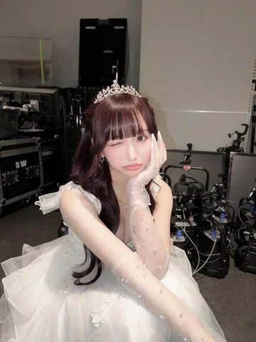 みんな生誕祭の載せてくれるから余計余韻がとれないよ〜( .. )( .. )何枚目がすきですか( .. )💭💭💭