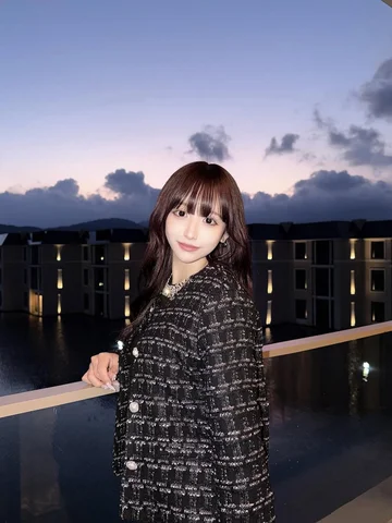 綺麗めが似合う女性になりたいです( ^_^ ;)