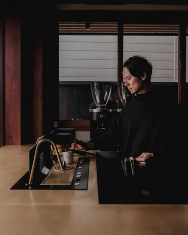 Adjusting.
@mavam_japan @mavamespresso
—
#japan #kyoto #here #coffee #herekyoto 