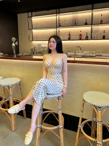 Vẻ đẹp thật sự không cần phô trương, chỉ cần đúng người để nhìn thấu