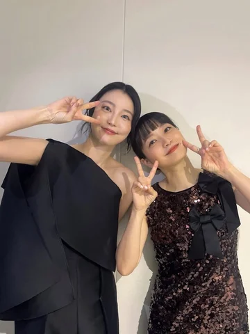映画『架空の犬と嘘をつく猫』
本日から公開です。
よろしくお願いいたします…✨
@usoneko_movie 
　
写真は紅役のこうりちゃんと🐈
同い年なんで