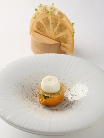 CITRON MEYER
givré avec une crème de lait fermenté citronnée et marmelade aux al