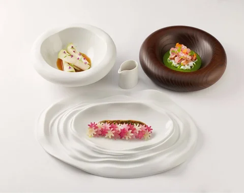 CRUDO filet de maquereau juste mariné au vinaigre blanc de balsamique avec des é
