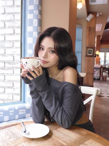 Coffee date ☕️🤍