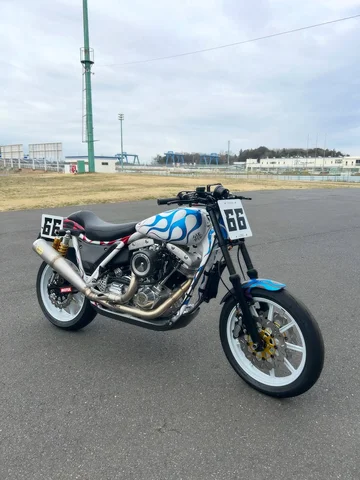 @challenger_brigade 
#challengerracing
@joyridespeedshop 
@cosmic_choppercity 
#