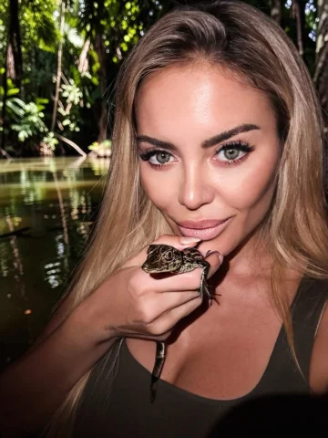 Chiedimi se sono felice 😍🐊🎣 
E per te cosa è la felicità ????

Amazzonia Bras
