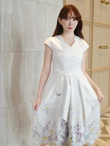 MAiSON HER LIP TO @maison_herlipto 
第2段となる春のコレクションが登場💐
Bloomをテーマに春のおでかけに気分の上がるド