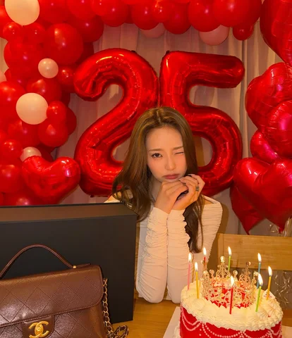 25th💖✨👑