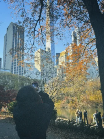 Lived my little rom-com dreams in New York. 🌟 it was cute. How are you? Can't b