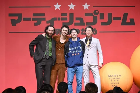 昨夜は
「マーティ・シュプリーム」の
ジャパンプレミアに
シークレットゲストでお呼び頂き
ティモシー・シャラメ氏
ジョシュ監督
川口選手
と登壇🎤お祝いに参上