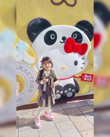 LATE UPLOAD 🇯🇵🥰

Just me and my daughter exploring Japan for one unforgettabl