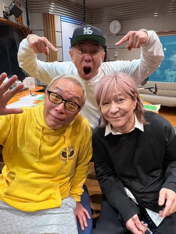 極太ライン①
小室さんと所さん！！小室さんと所さんの音楽がまもなくコラボります！！素晴らしい曲ができる予定なので、曲ができ次第、ボーカルオーディションをスタート