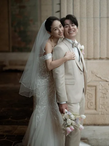 お写真是非最後までご覧ください。。。

ハワイで結婚式をしてきました
最高にかわうぃー花嫁と娘でした
両親も初ハワイに感動していてよかった　すでにハワイ貯金を始