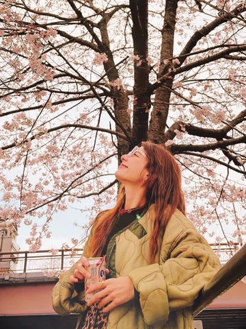 お花見だいすき！お花見に命懸け🌸
この時期は天気予報とニュースに敏感すぎる人です🙋‍♀️笑

第一弾は @sakika21 親子と🤍

お弁当は、30日オ