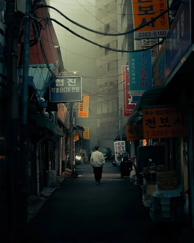 Seoul, South Korea.
Swipe to see the process ↔️ 

I turned a corner into a quiet