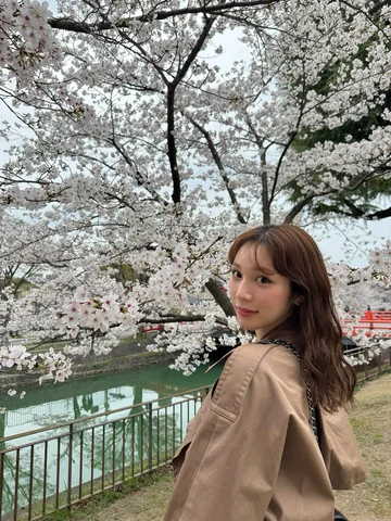 📓🌸春休みの日記

息子を預けて地元の親友とアイス食べに京都いってきた
息子産まれてから地元の親友と会う時ずっと息子おったからふたり久々でそれも楽しかった�