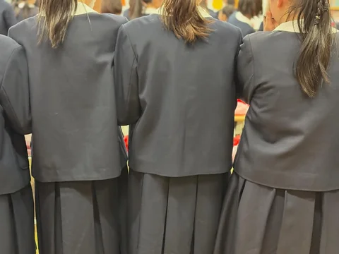 娘の卒業式🎓

何より真っ直ぐ育ってくれたこと
いいお友達に恵まれたこと

6年間
周りのサポートがあったから
今の娘があると思います。

本当に感謝しかあり