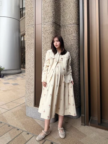 アフタヌーンティー🫖の日🎀☘️

お買い物もしたり沢山動きたかったので
LVスニーカリーナを履いておでかけ🌸

バレリーナシューズの軽やかさとスニーカーの