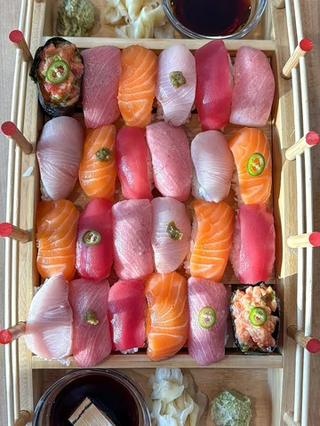 sushi (love) boat 💕🍣⛵️