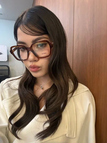 แว่นมันช่วยเรื่องสายตา แต่เธอน่ะช่วยเรื่องหัวใจ 🤓🐰

@essilorluxottica 
#essilo