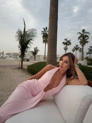 slow presence 🎀