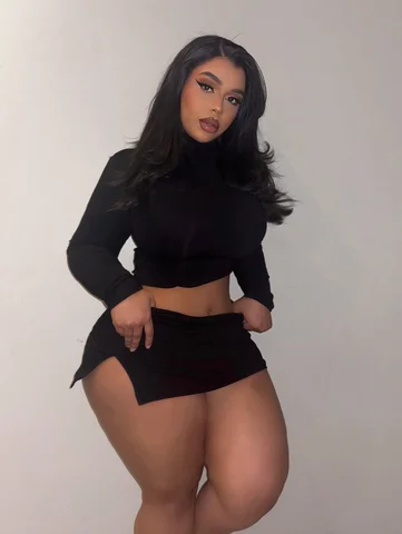 @FashionNovaCurve 🖤 

🔎Diana Turtle Neck Skirt Set - Black