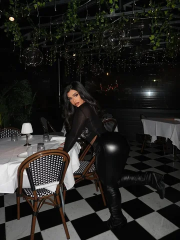 @FashionNovaCurve Heart on freeze, attitude on ten ❄️🖤

🔎Don’t Even Bother Off
