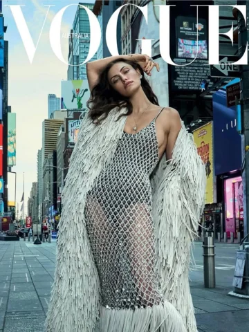 @vogueaustralia 🪽 @schiaparelli
