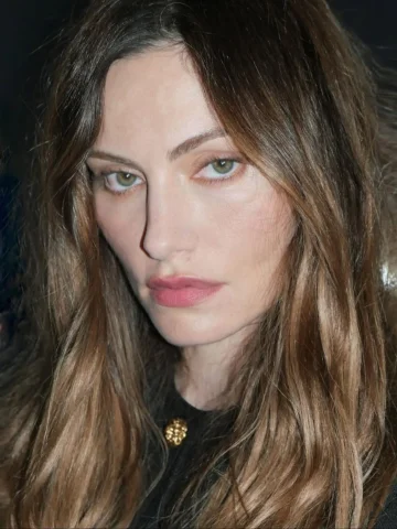 @chanelofficial 
@ivangomez 
@marki