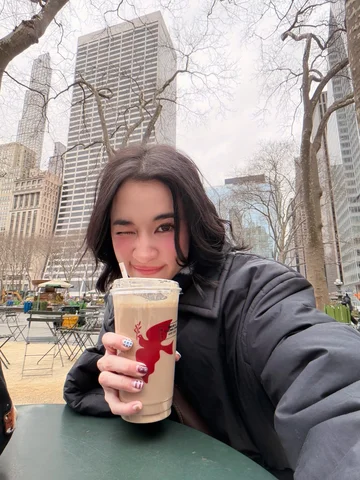 Museum and Coffee date with myself ☕️🖼️✨
จู่ๆก็ได้ใช้ชีวิตคนเดียวในนิวยอร์กแม้จ