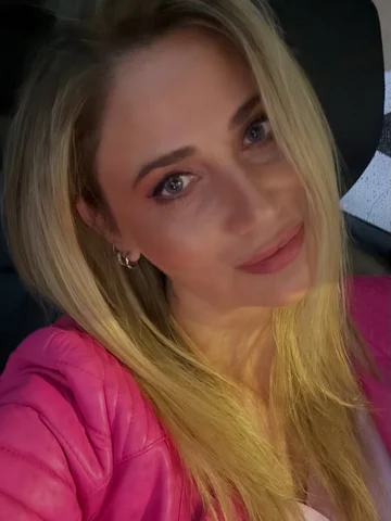 Taaaaa madre q hace frío, buen fin deeee a tod@s 🫩🫩🫩🫩🫩🥰🥰🥰🥰