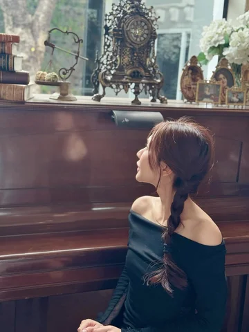 🌹🤫