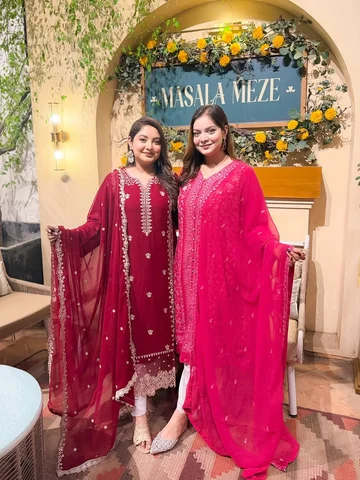 Desi Fit Check ❤️💖

Outfits @sunflowerbynusrat