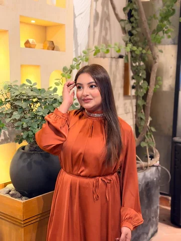 A Date Night Outing 🧡 @rakib_hossain_vlogs 

Wearing @sunflowerbynusrat
