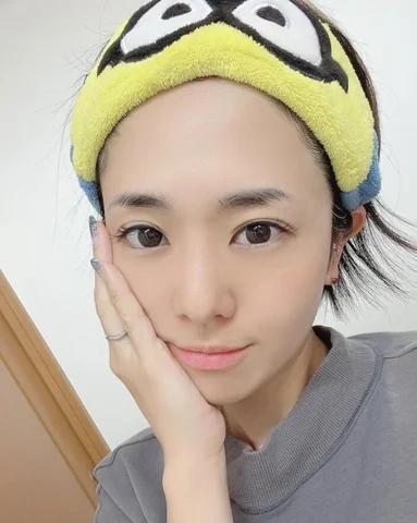 最近の朝。
あれこれ使うより、１軍アイテムにおまかせ。
ちゃんと信頼できるものだけで、十分。

Mornings lately.Instead of using