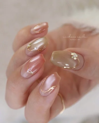 Flower pallet nail🌼🌷🌹

PR @beach_nail_shop 
Beachさんの3micronシリーズから
1015/1068/1