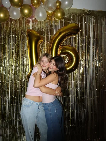 SKYE IS 16 🎉💗🙌