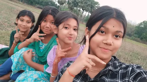 Dosto 🥹🫶🫂#friendship  #pleasefollowme #instagram #itz_bristidas93