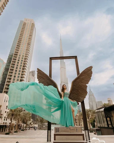 Spread your wings and soar. 🖤

P.c- @redwanrajuphotographydxb 
Wearing- @mehero