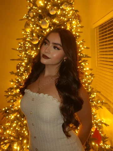 ven a mi casa esta navidad <3