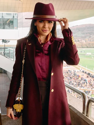 Gold Cup Day at Cheltenham Races 

The most gorgeous day with the best people & 