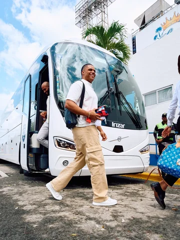 Y si yo nazco otra vez, vuelvo a ser DOMINICANO 🇩🇴

#SotoShuffle #DominicanoyY