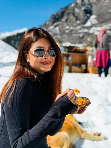 Maggi in the snow = pure love ❤️❄️

#rooqmaray #instagram #mountain #snow #natur