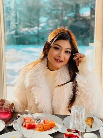 Snowy mornings + warm breakfast = perfect start 🤍

#instagramer #insta #rooqmar