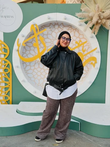 ♥️♥️♥️♥️
Outfit from: @yaqen.shop