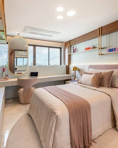 Um quarto lindo e super delicado delicado passando pelo seu feed hoje! Os detalh